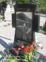 Могила молодшого сержанта Палешка Сергія на Алеї Почесних громадян Центрального кладовища міста Суми.